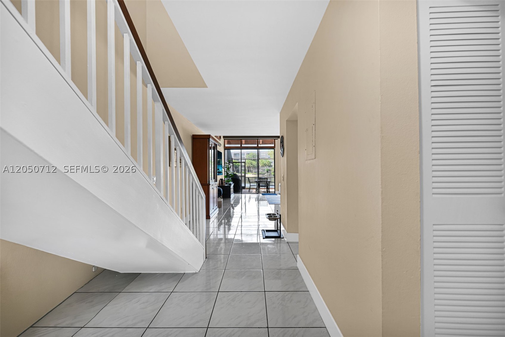 EVERGLADES SUGAR & LAND - Residential Lease