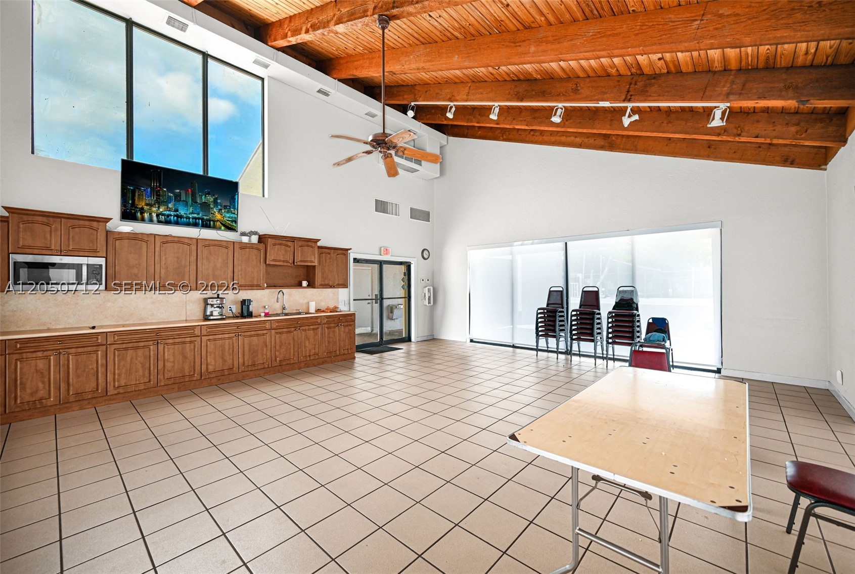 EVERGLADES SUGAR & LAND - Residential Lease