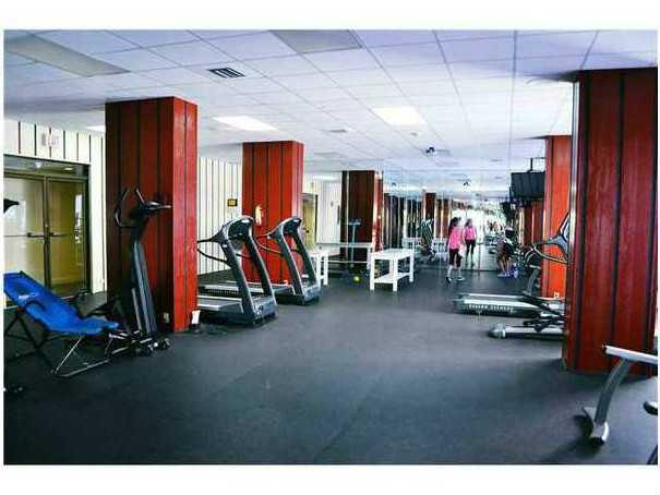 COMMODORE PLAZA CONDO - Residential Lease