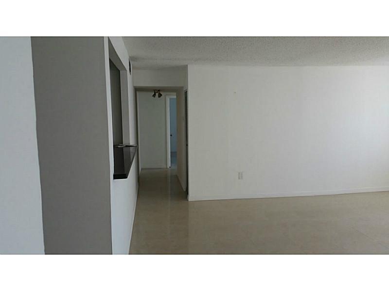 COMMODORE PLAZA CONDO - Residential Lease