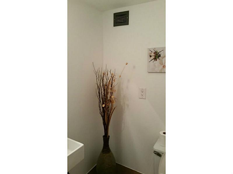 COMMODORE PLAZA CONDO - Residential Lease