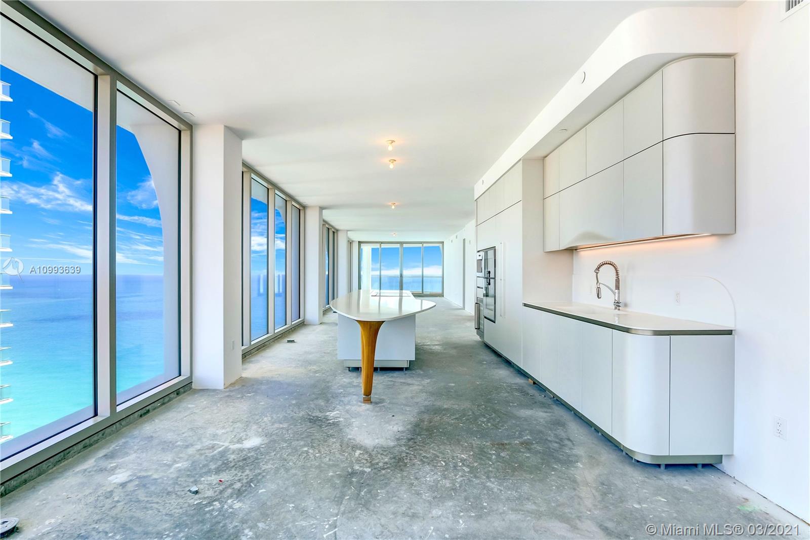 JADE SIGNATURE CONDO - Residential
