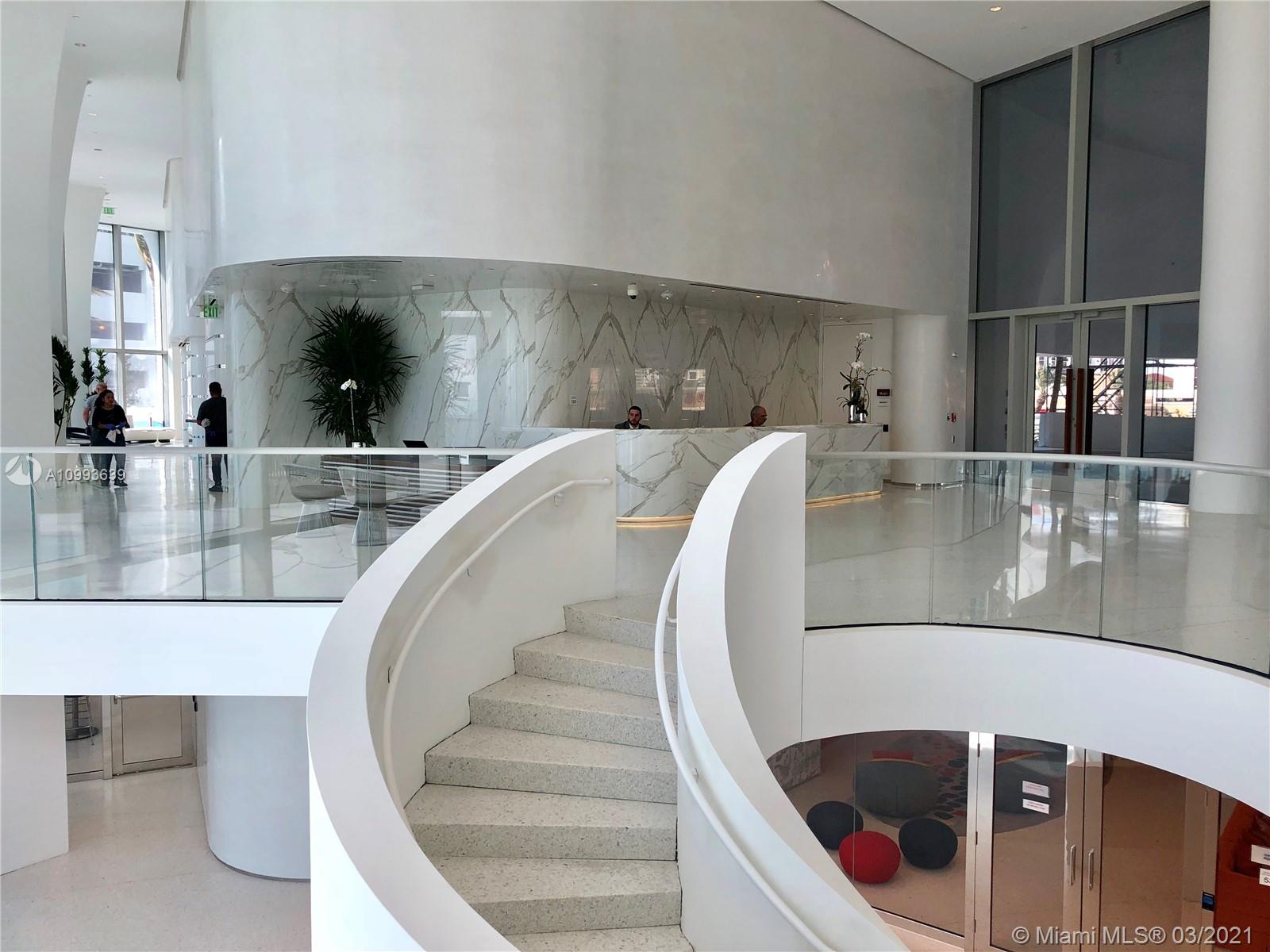JADE SIGNATURE CONDO - Residential