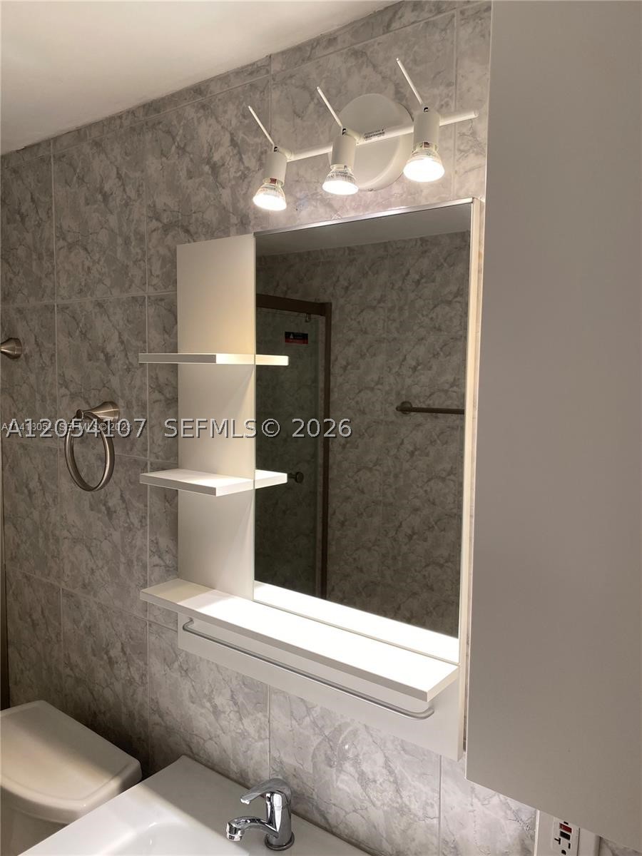 CHELSEA BAYVIEW CONDO - Residential