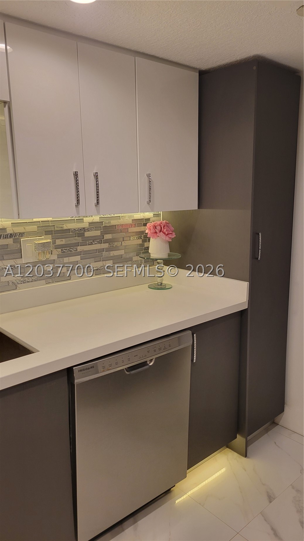 PARC CENTRAL AVENTURA EAS - Residential Lease