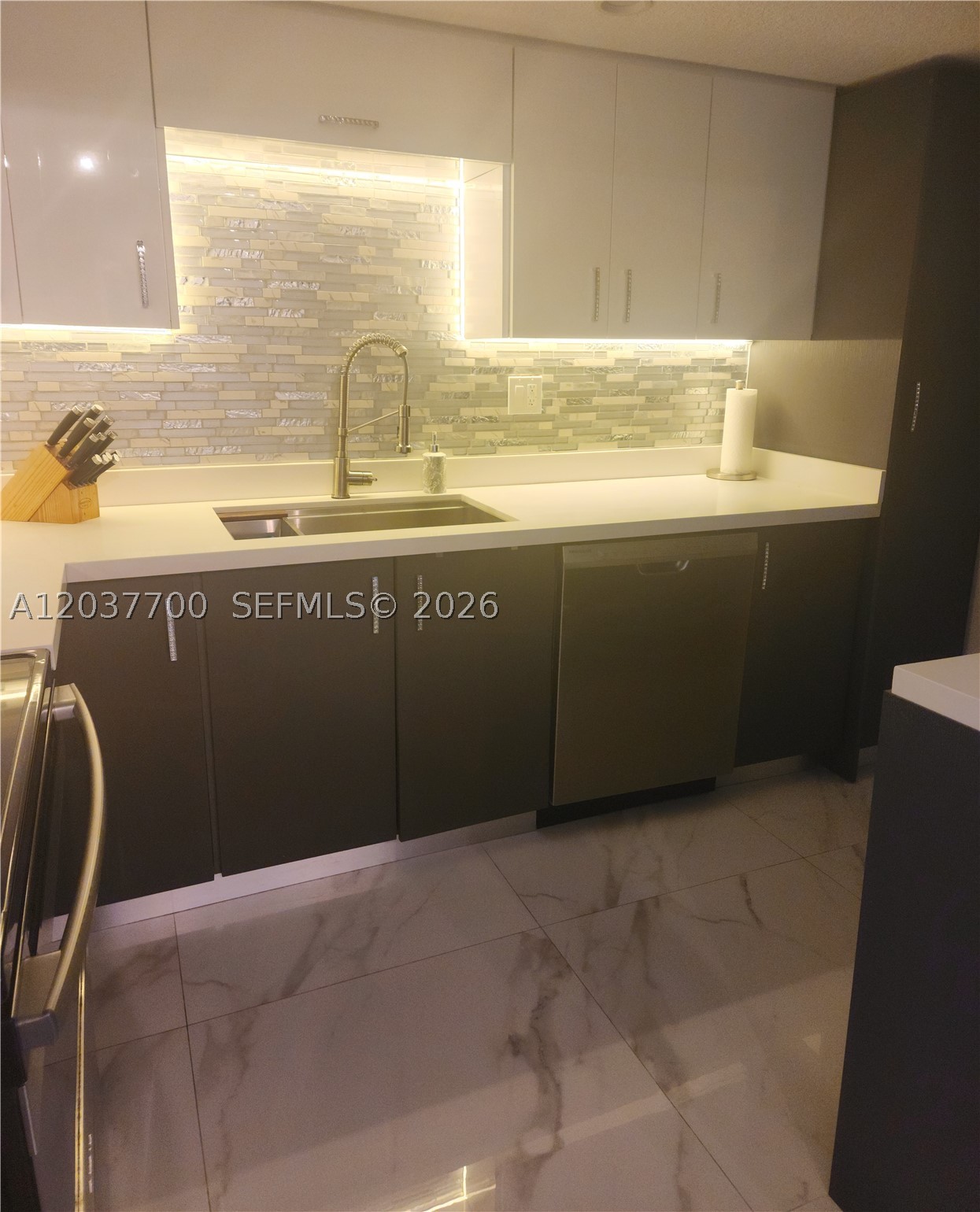 PARC CENTRAL AVENTURA EAS - Residential Lease