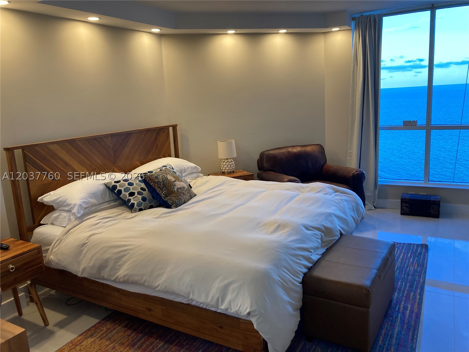 THE STERLING CONDO - Residential