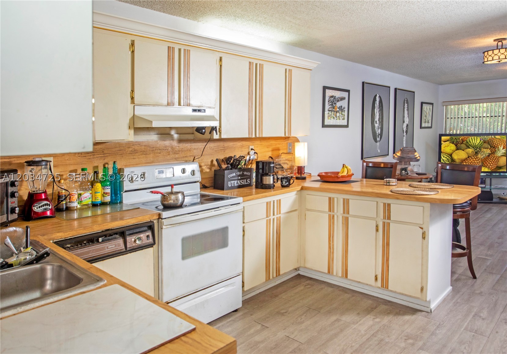 ENGLEWOOD - Residential