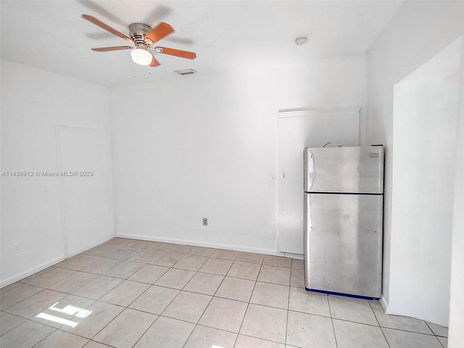 SHADOWLAWN EXTENSION SUB - Residential Lease