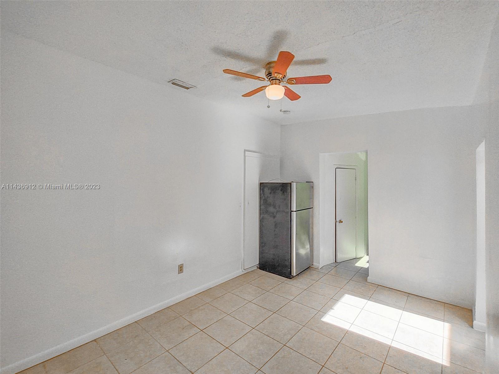 SHADOWLAWN EXTENSION SUB - Residential Lease