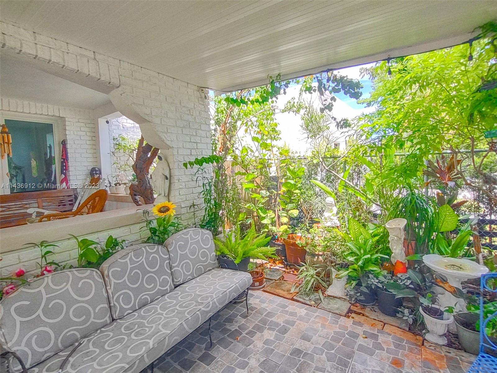 SHADOWLAWN EXTENSION SUB - Residential Lease
