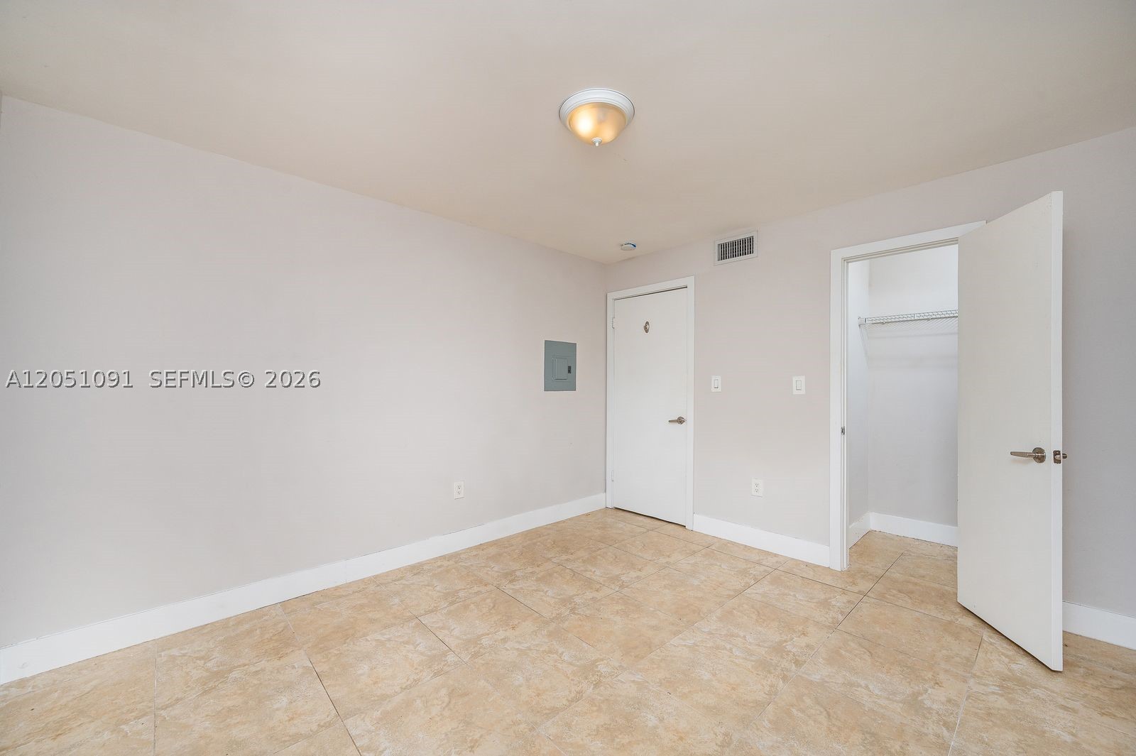 BISCAYNE BEACH CLUB CONDO - Residential Lease