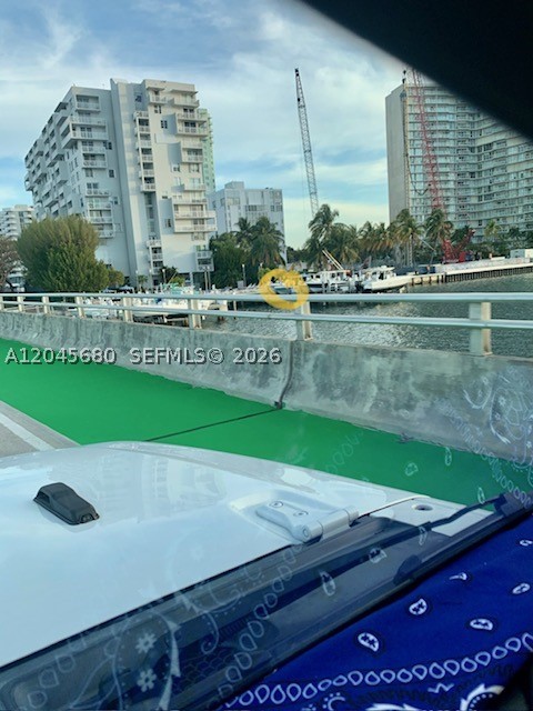 Brickell Biscayne Marina - Land