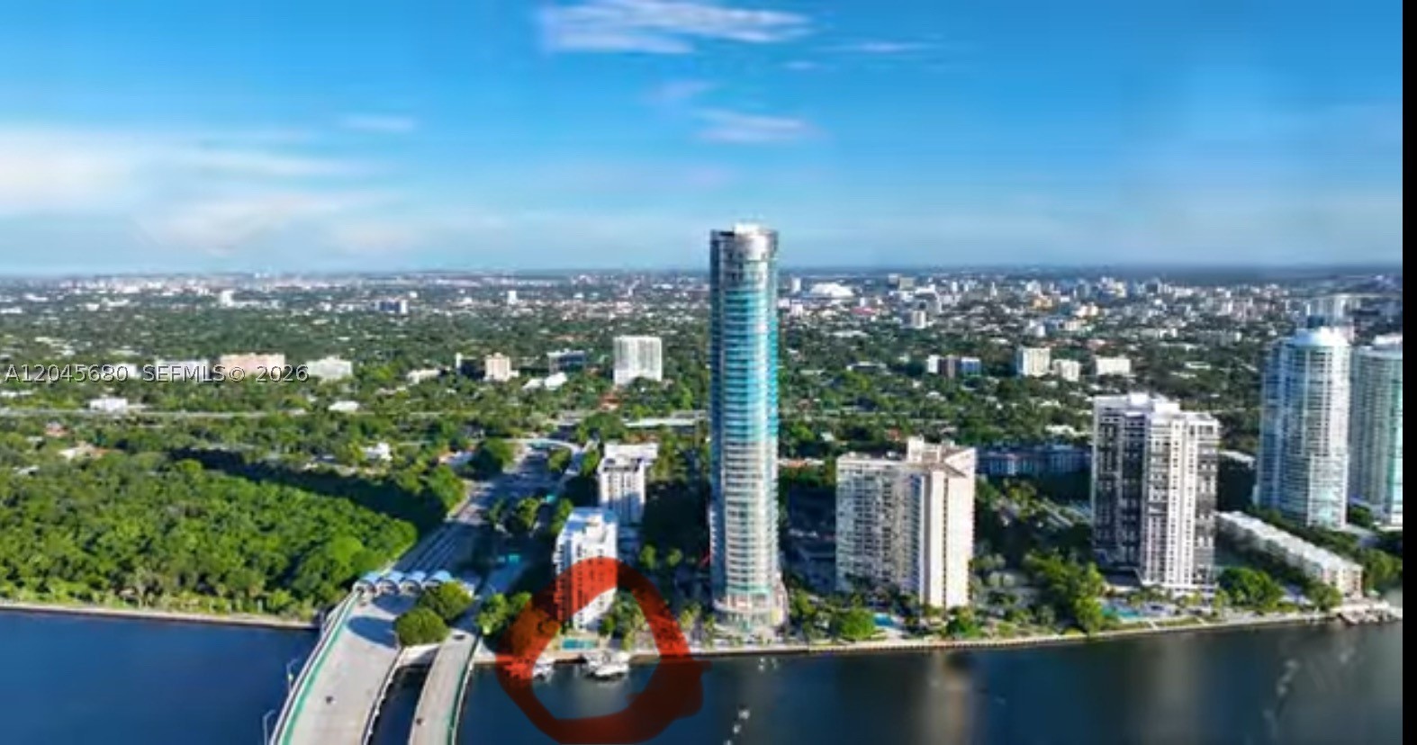 Brickell Biscayne Marina - Land