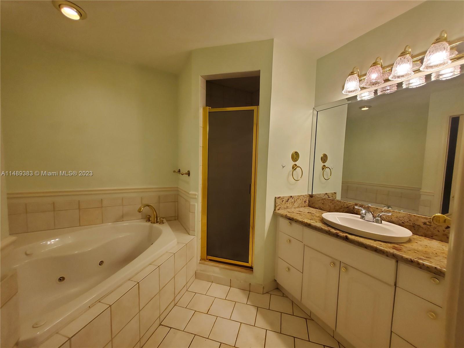 POMPANO BEACH BLOUNT BROS - Residential Lease
