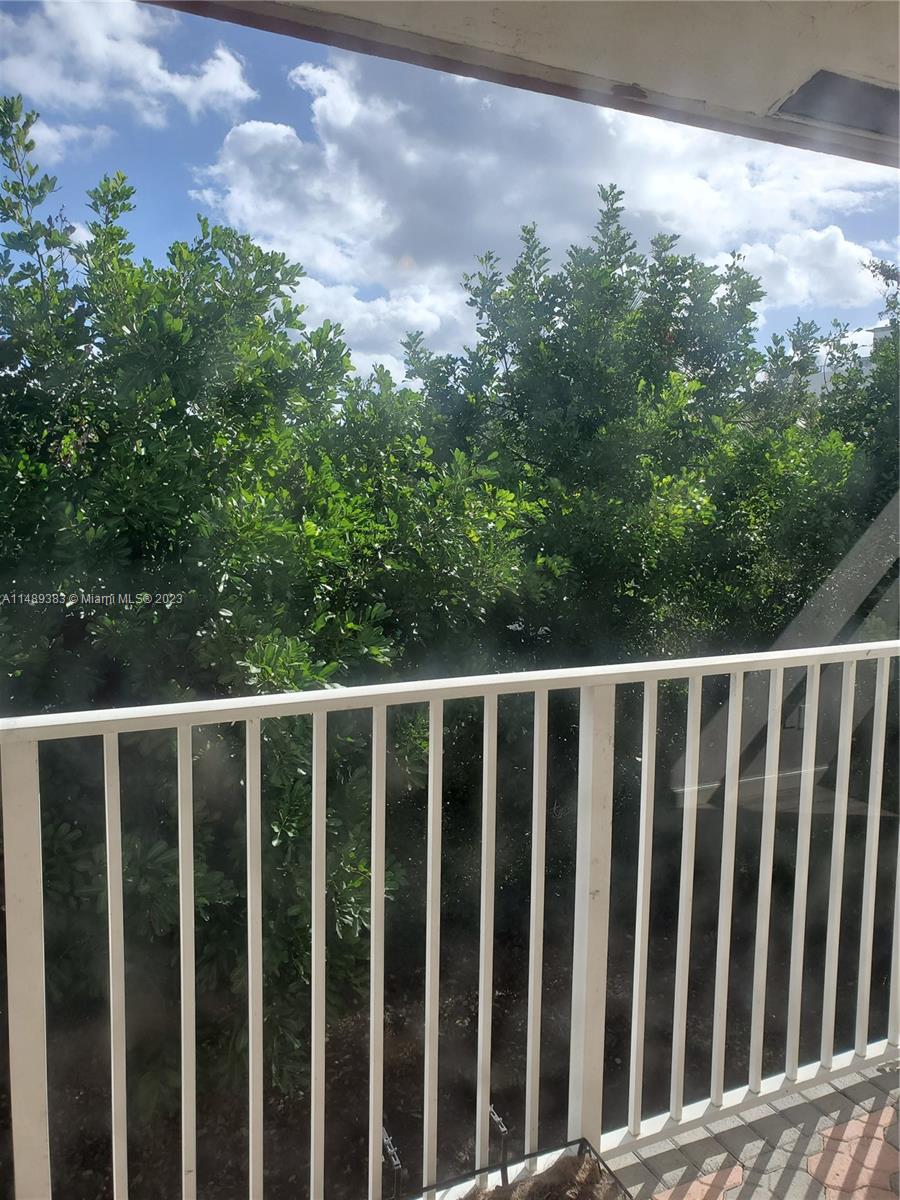 POMPANO BEACH BLOUNT BROS - Residential Lease