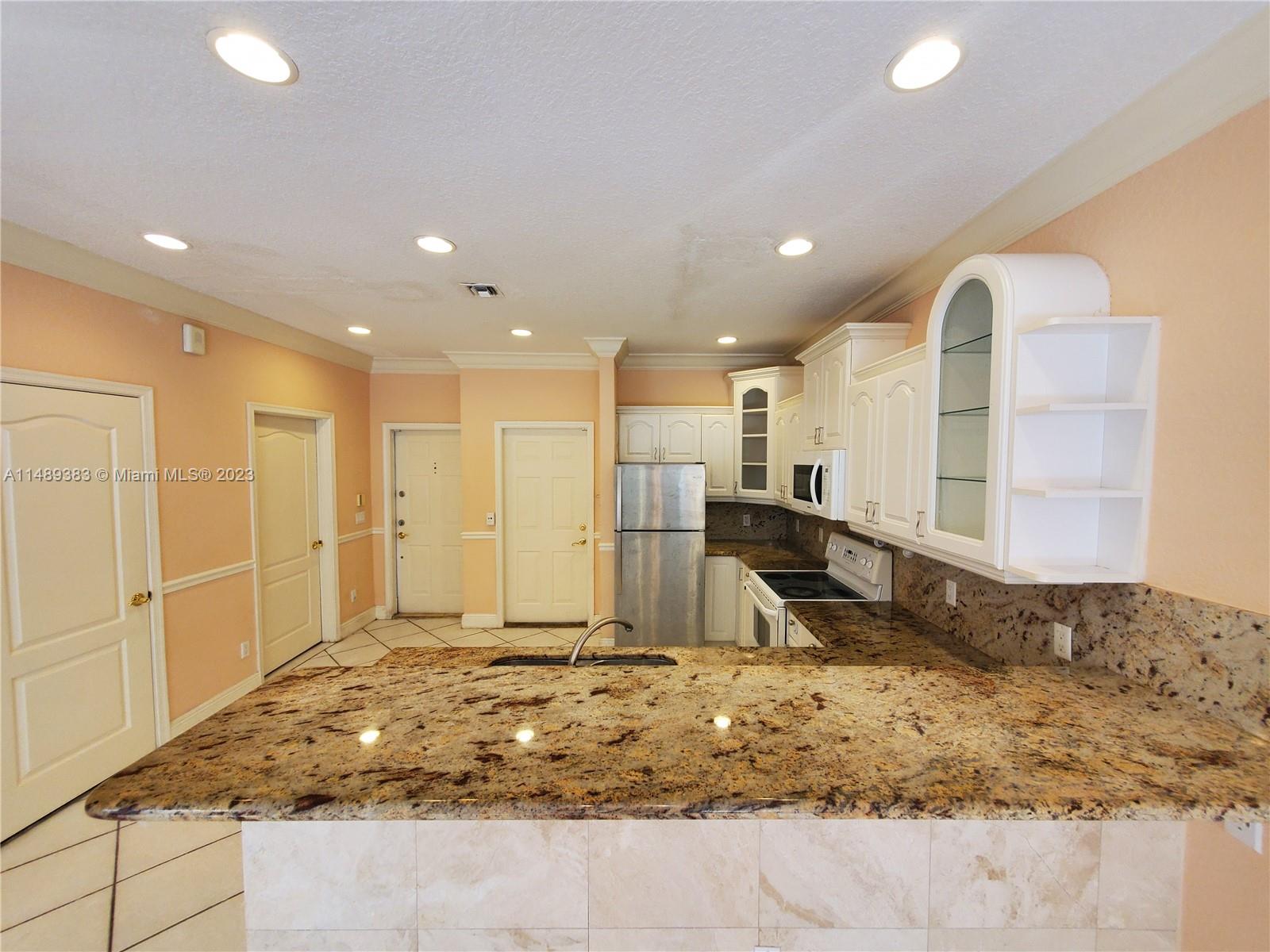POMPANO BEACH BLOUNT BROS - Residential Lease