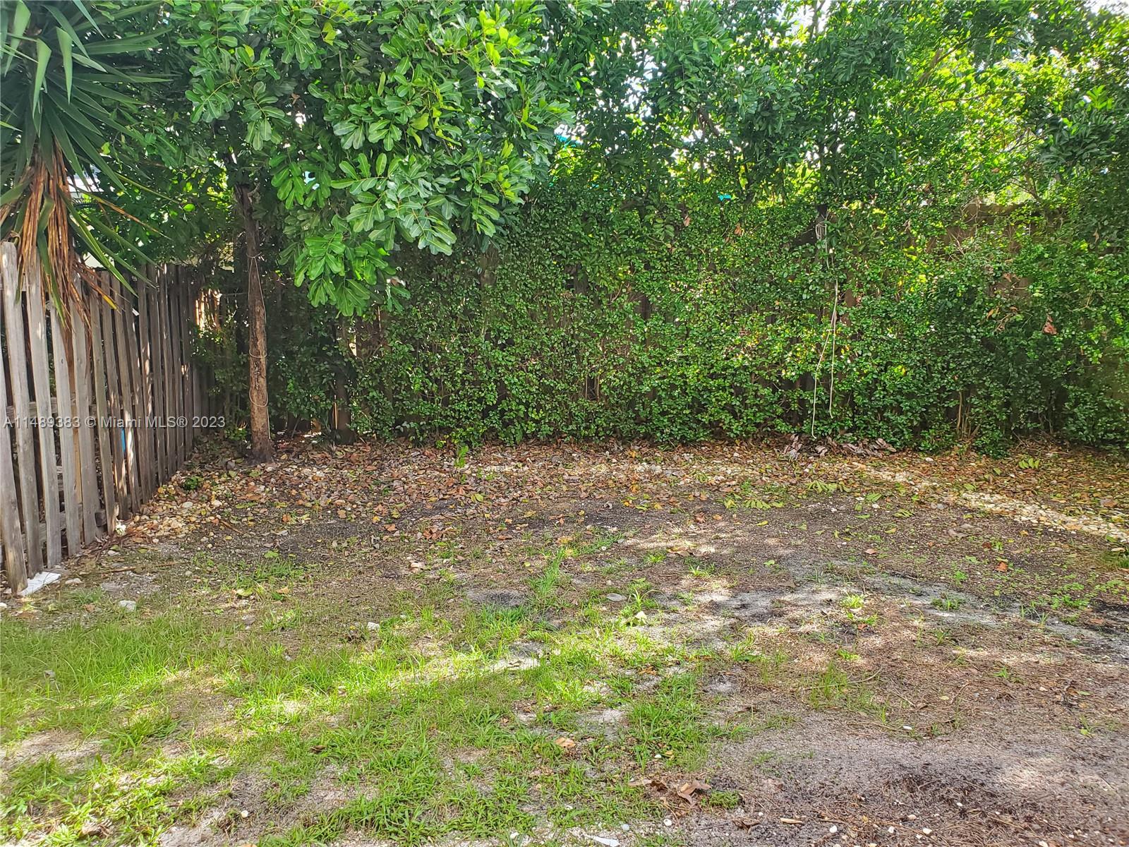 POMPANO BEACH BLOUNT BROS - Residential Lease