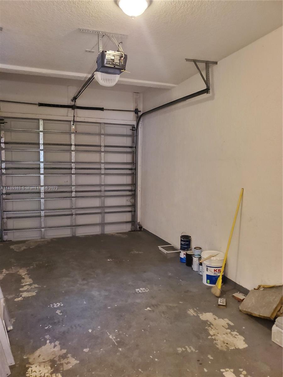 POMPANO BEACH BLOUNT BROS - Residential Lease