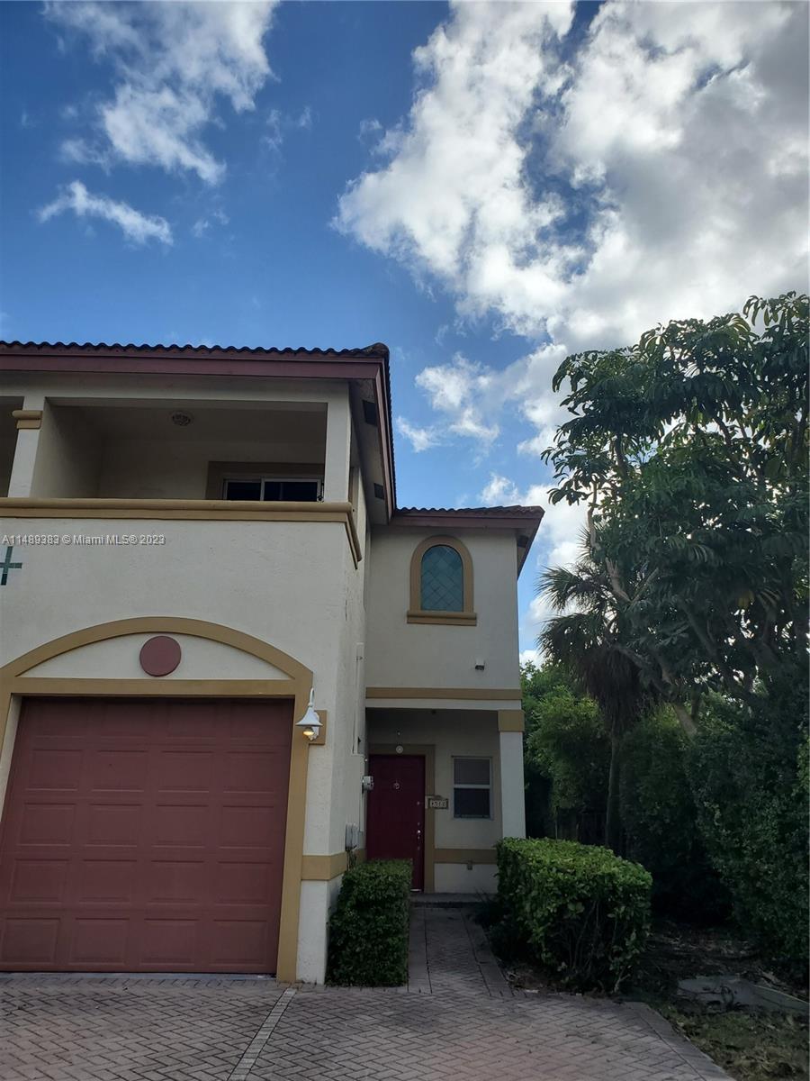POMPANO BEACH BLOUNT BROS - Residential Lease