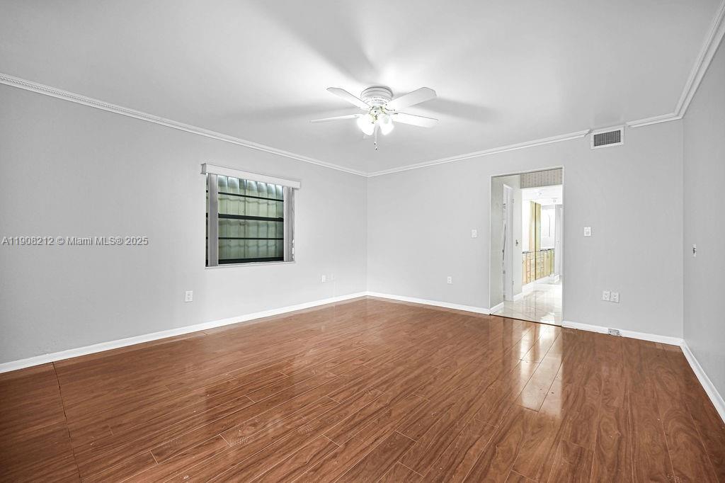 EMERALD HILLS C C APTS CO - Residential