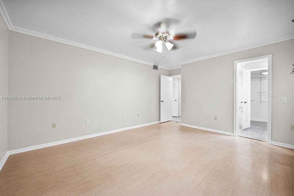 EMERALD HILLS C C APTS CO - Residential