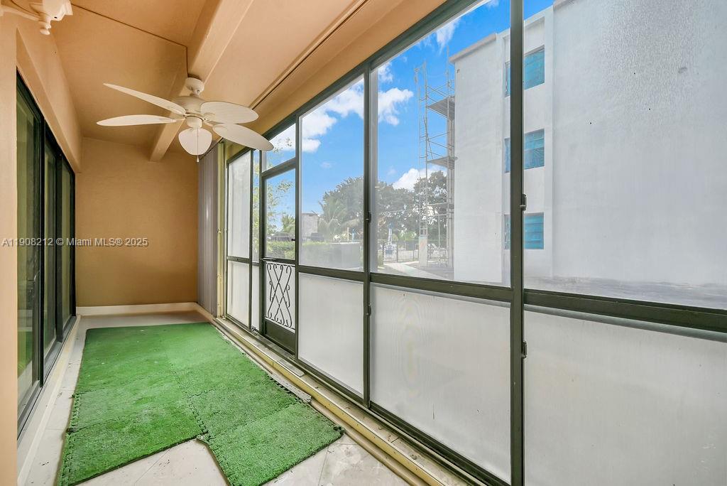 EMERALD HILLS C C APTS CO - Residential