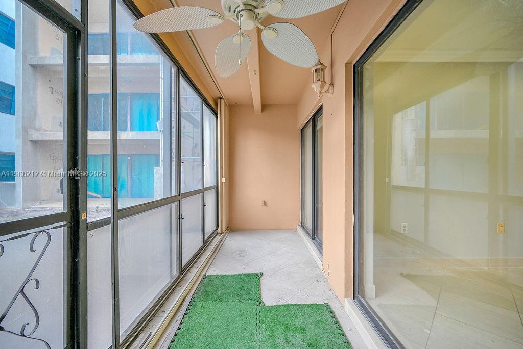 EMERALD HILLS C C APTS CO - Residential