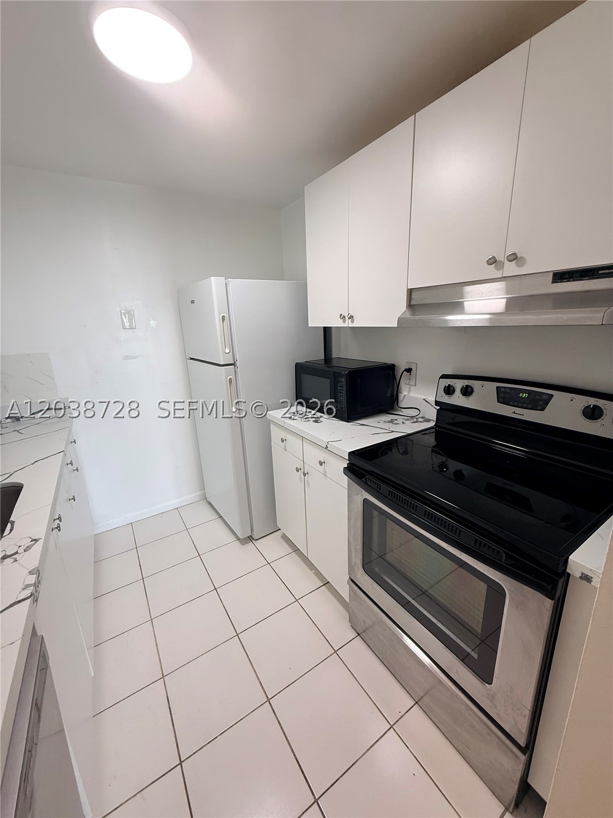 VECINO DEL MAR CONDO - Residential Lease