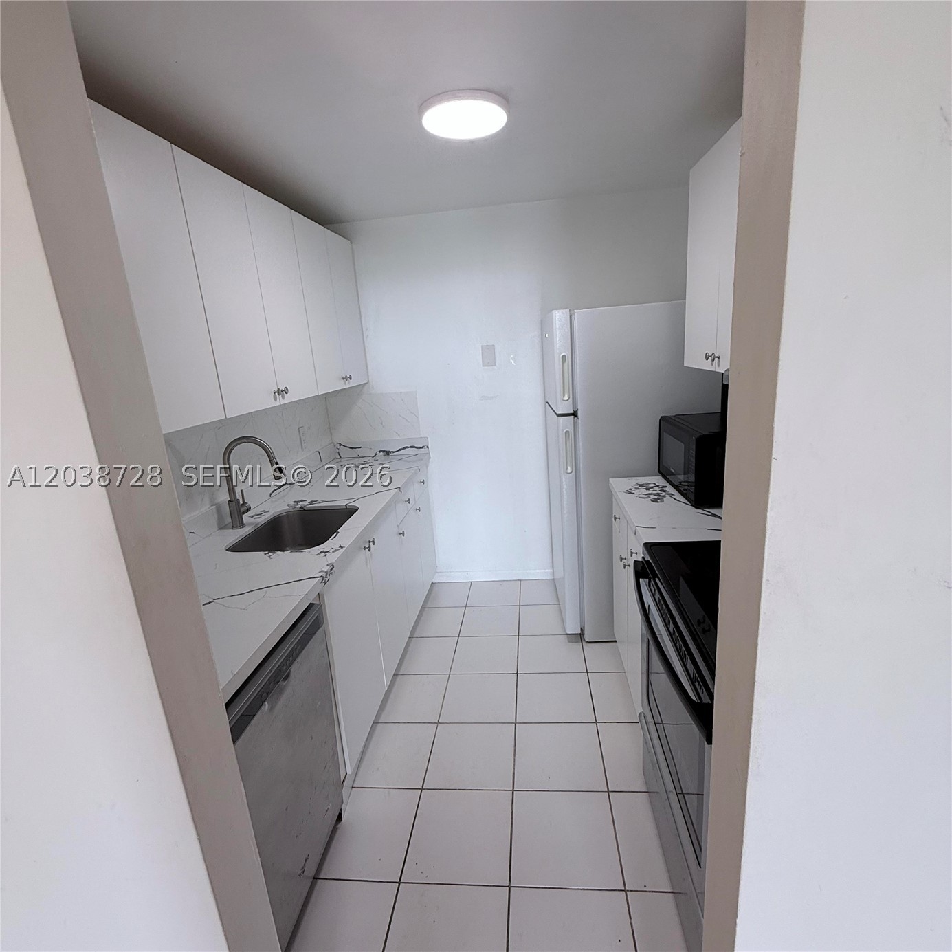 VECINO DEL MAR CONDO - Residential Lease