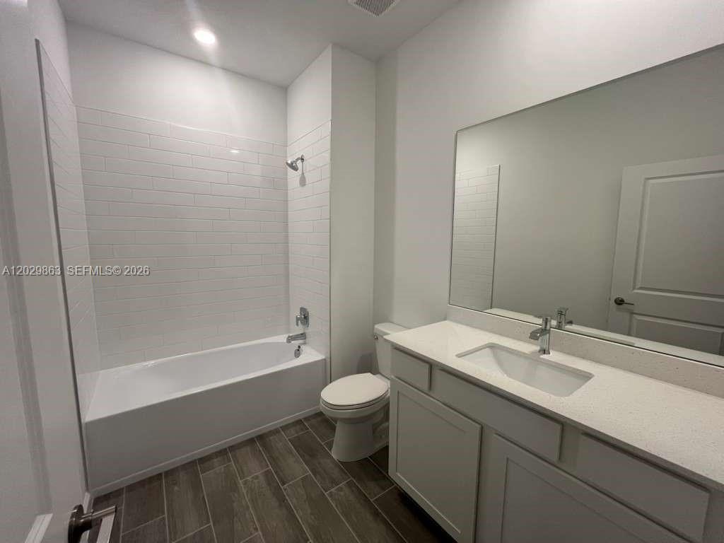 ARDEN PUD POD D NORTHWEST - Residential Lease