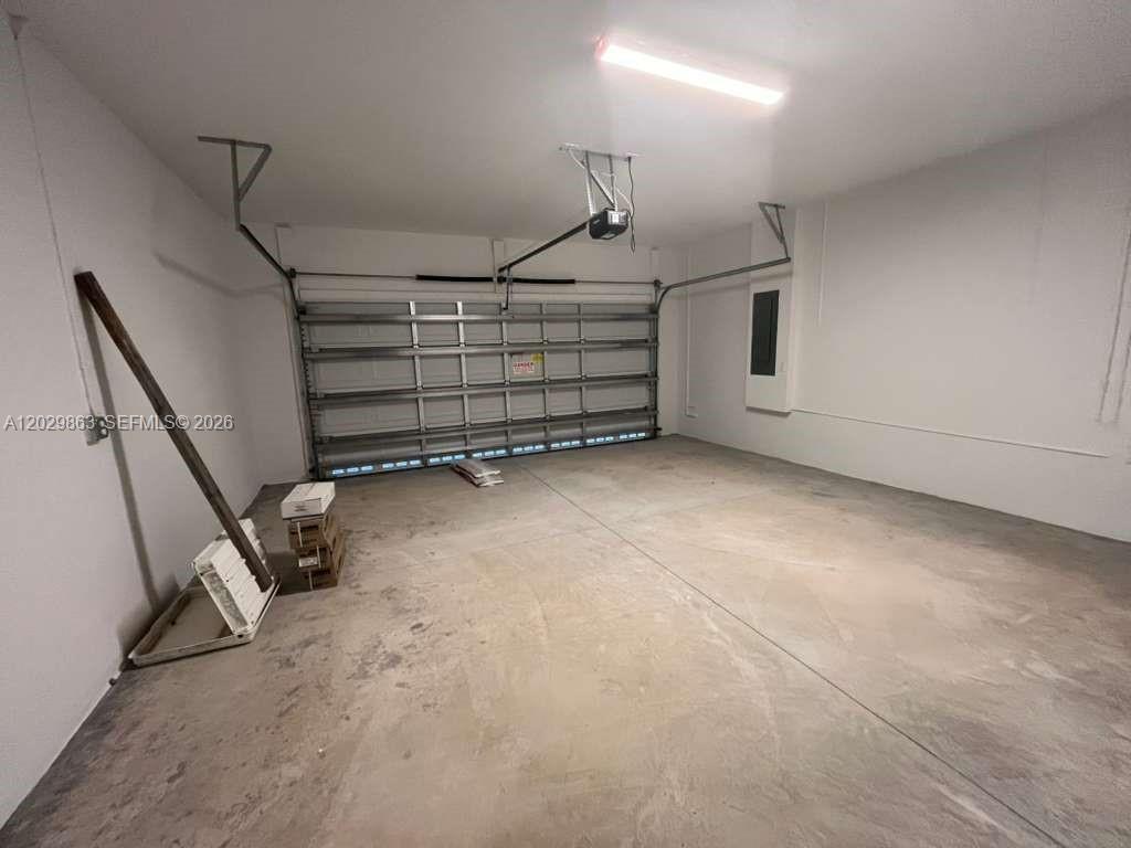 ARDEN PUD POD D NORTHWEST - Residential Lease