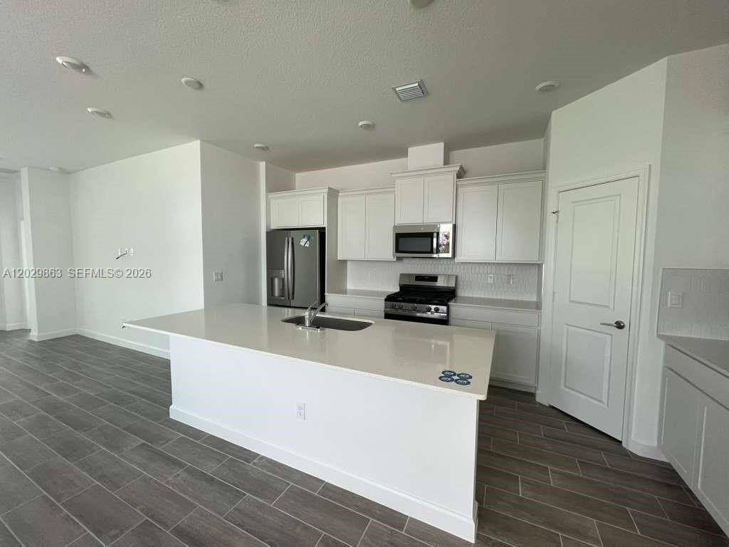 ARDEN PUD POD D NORTHWEST - Residential Lease
