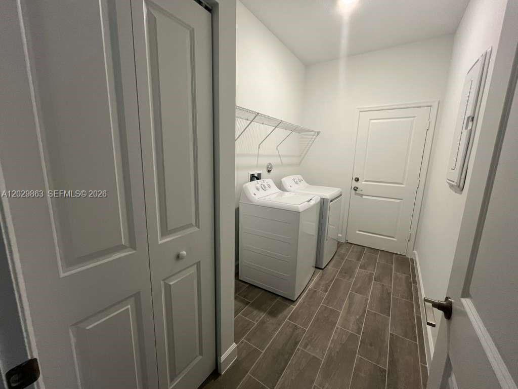 ARDEN PUD POD D NORTHWEST - Residential Lease