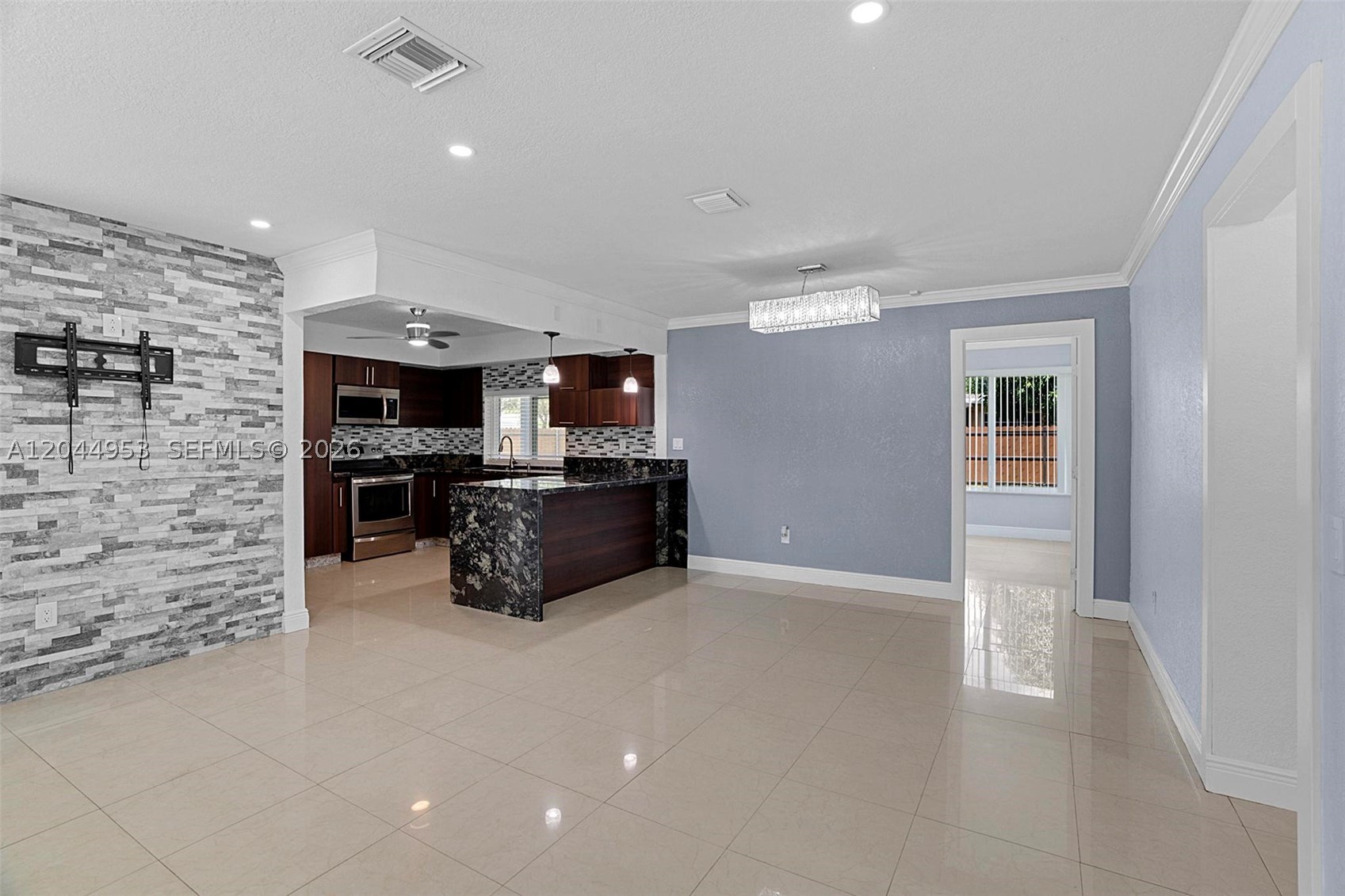 BOULEVARD HEIGHTS SEC NIN - Residential Lease