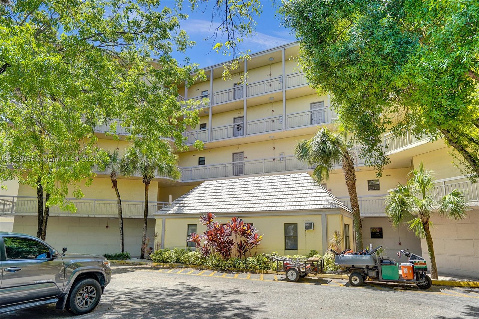 LAS VISTAS AT DORAL CONDO - Residential Lease
