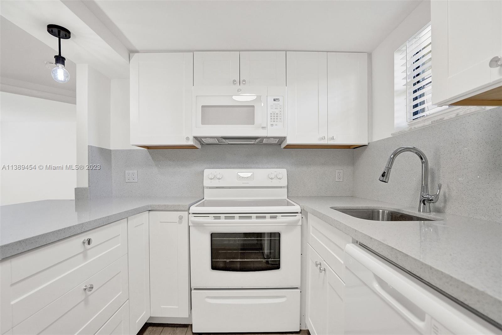 LAS VISTAS AT DORAL CONDO - Residential Lease