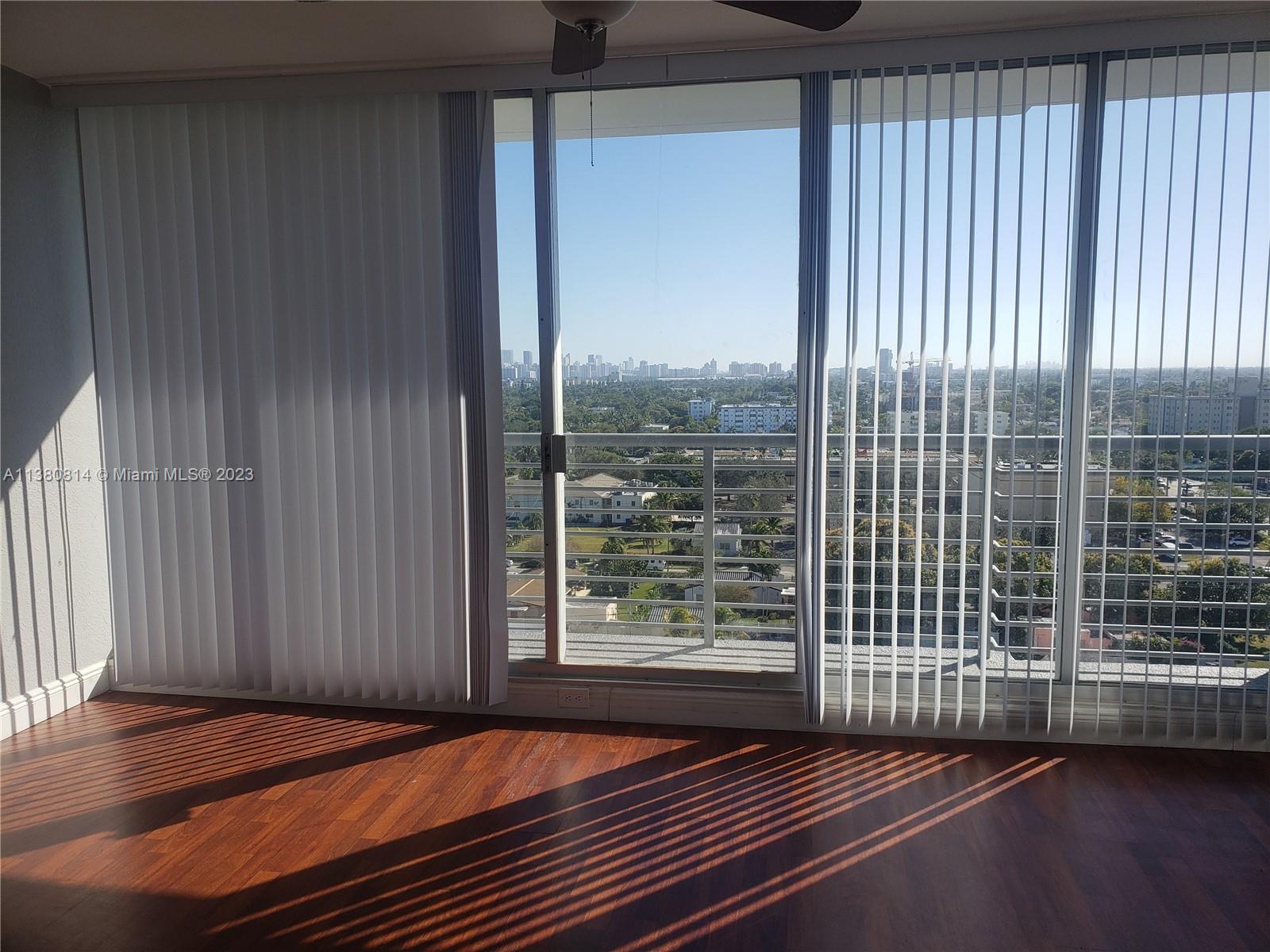 HOME TOWERS CONDO - Residential