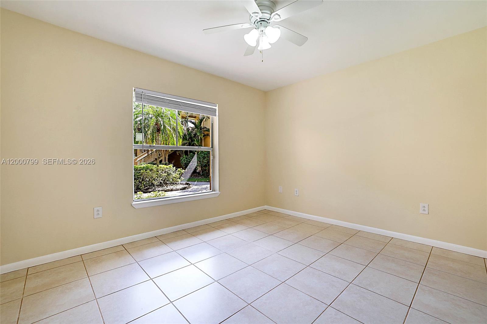 PALM LAKE CONDO - Residential