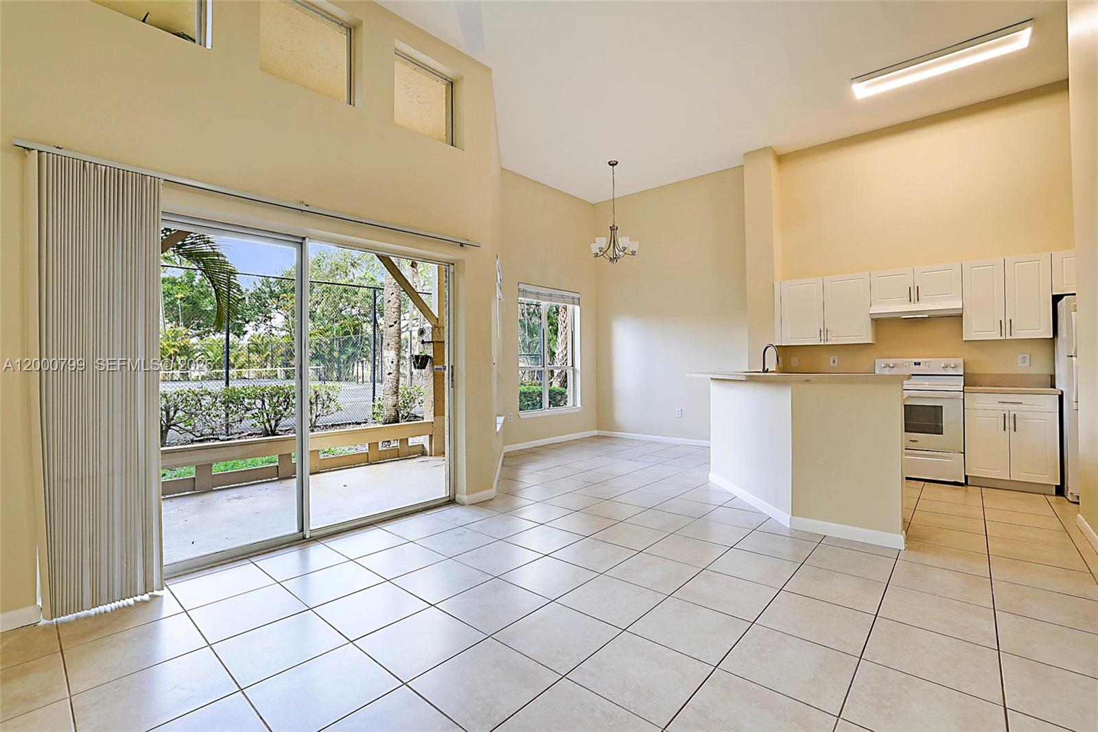 PALM LAKE CONDO - Residential