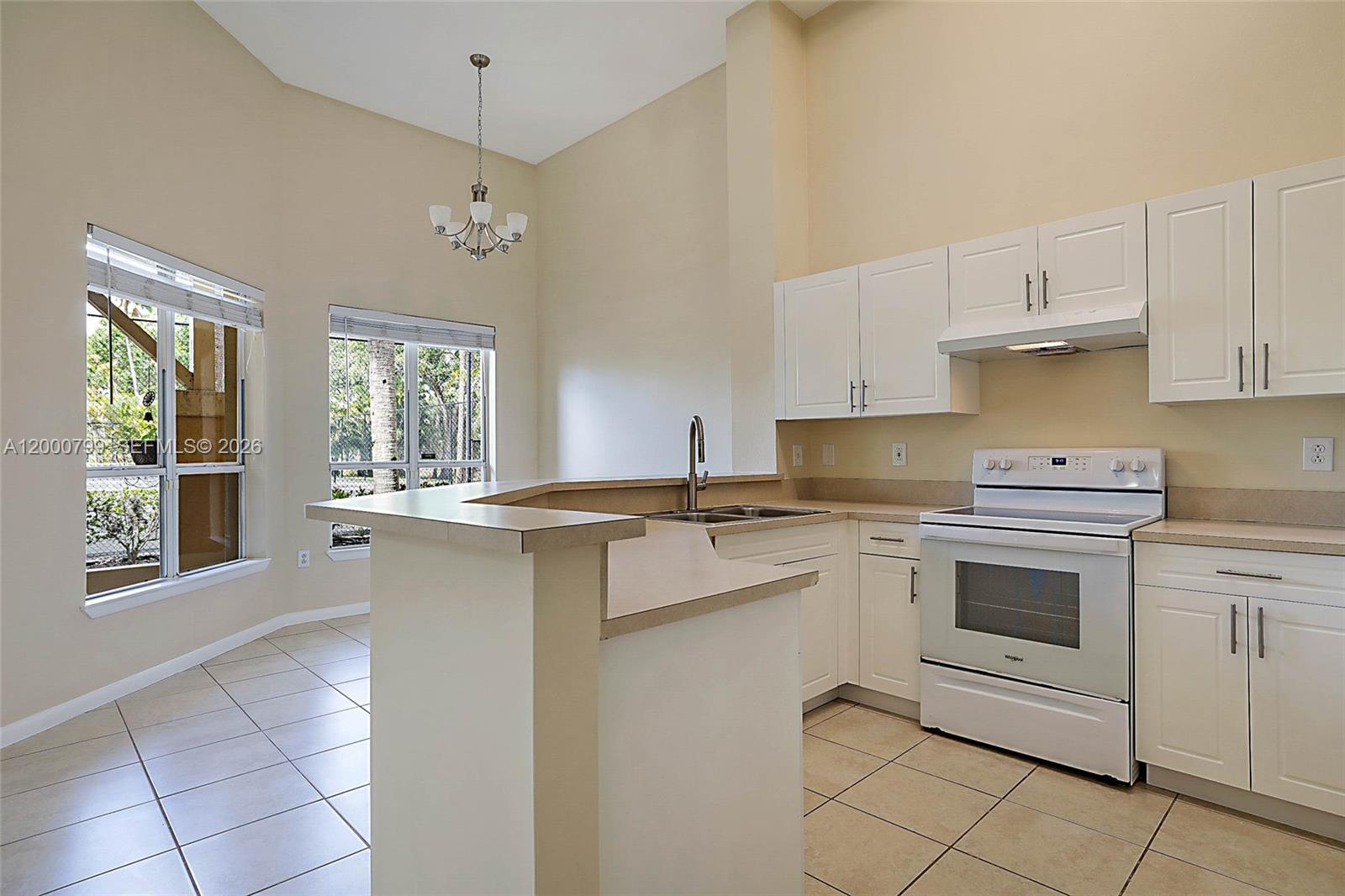 PALM LAKE CONDO - Residential
