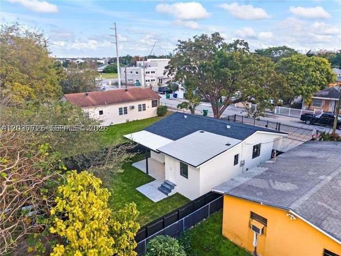 LIBERTY CITY - Residential Lease