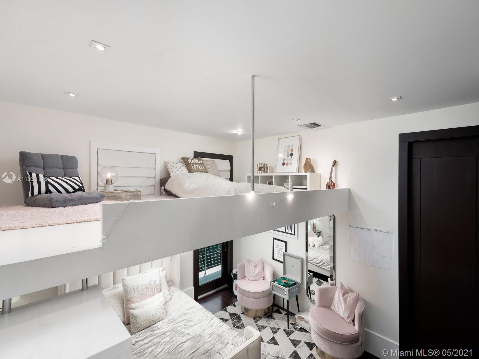 MARTIN SUBURBAN ACRES - Residential