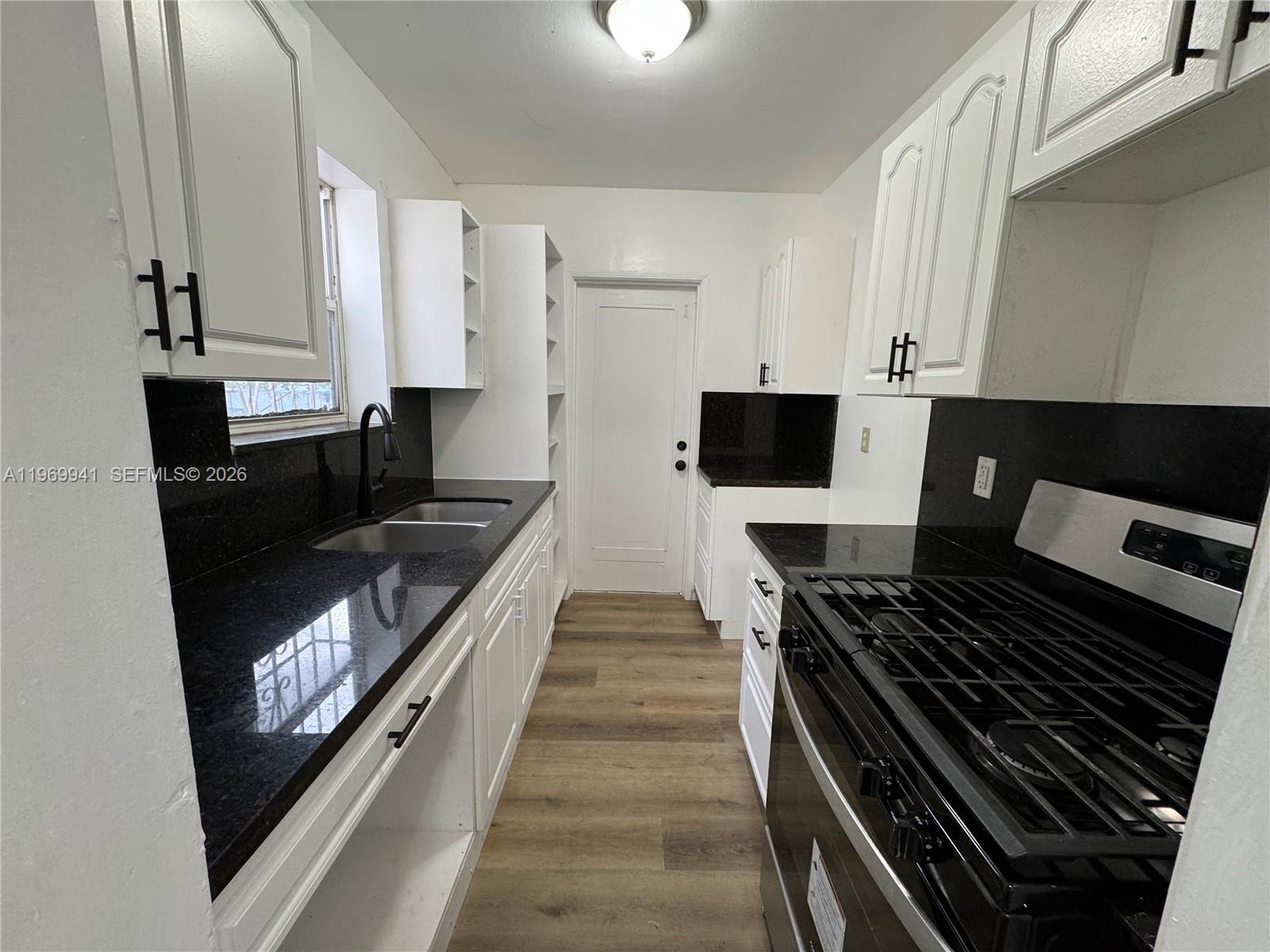 IRONS MANOR A - Residential