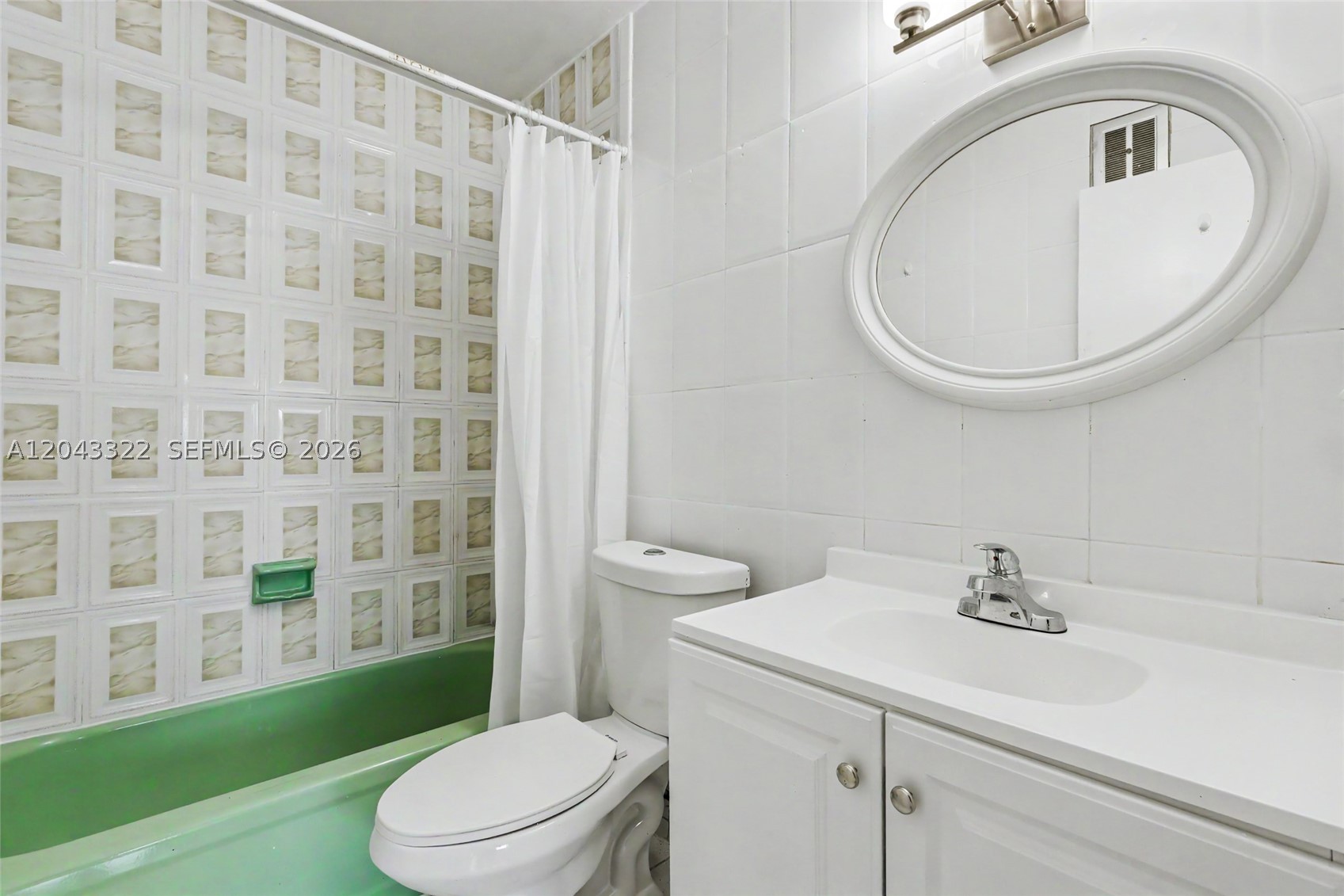BEVERLY HILLS CONDO NUMBE - Residential
