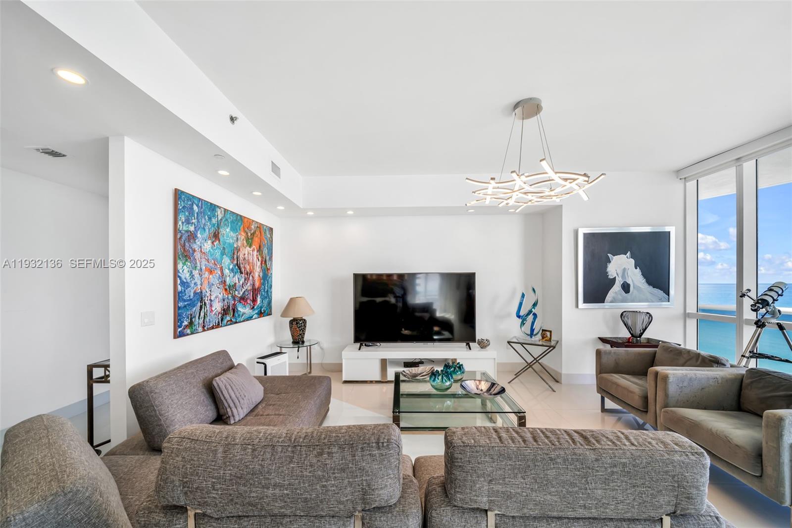 TDR TOWER I CONDO - Residential