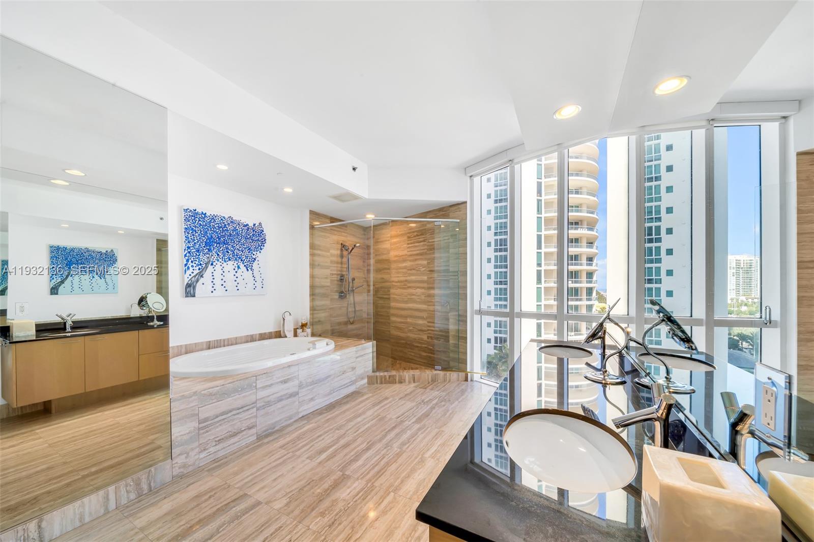 TDR TOWER I CONDO - Residential