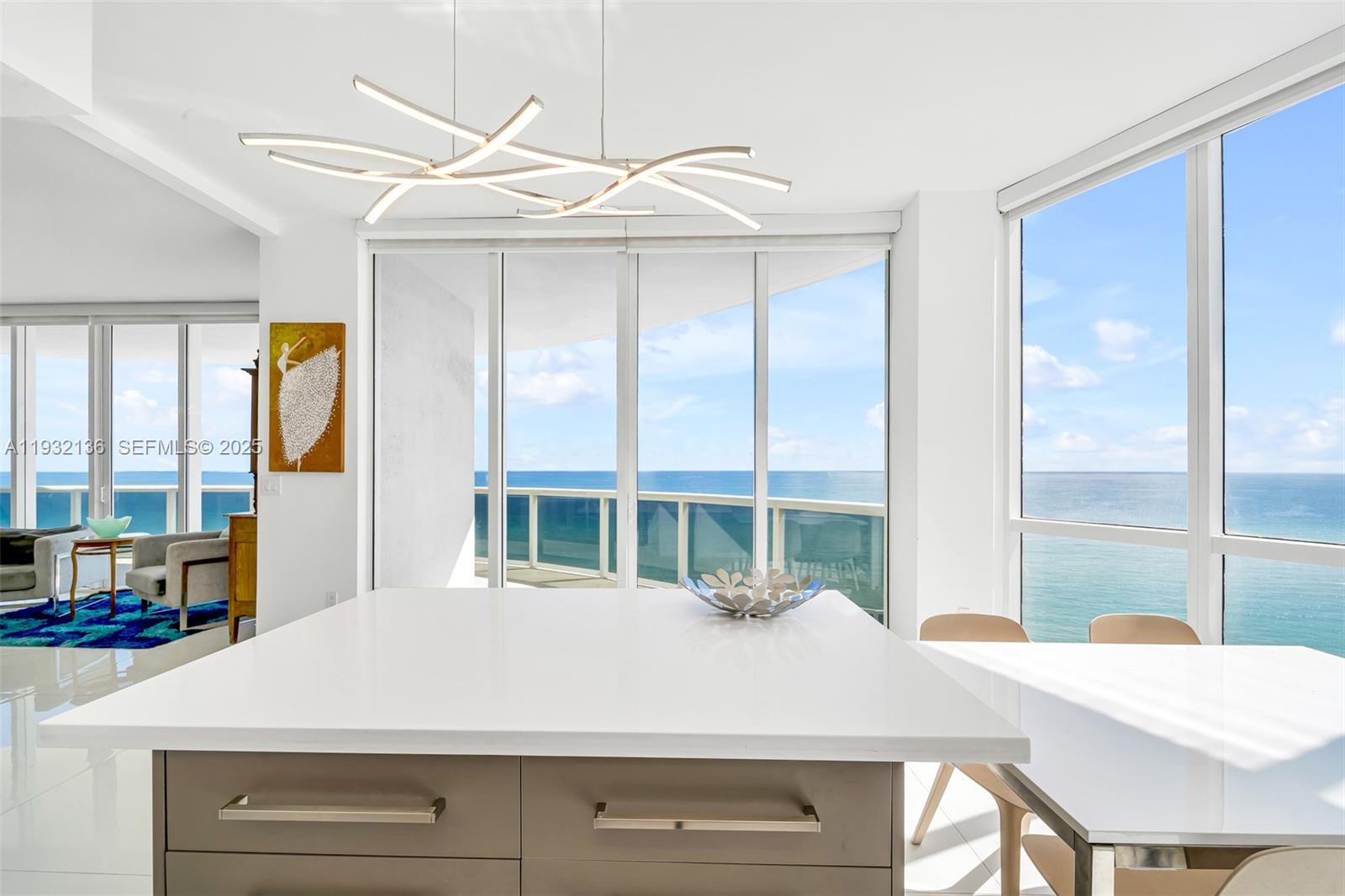 TDR TOWER I CONDO - Residential