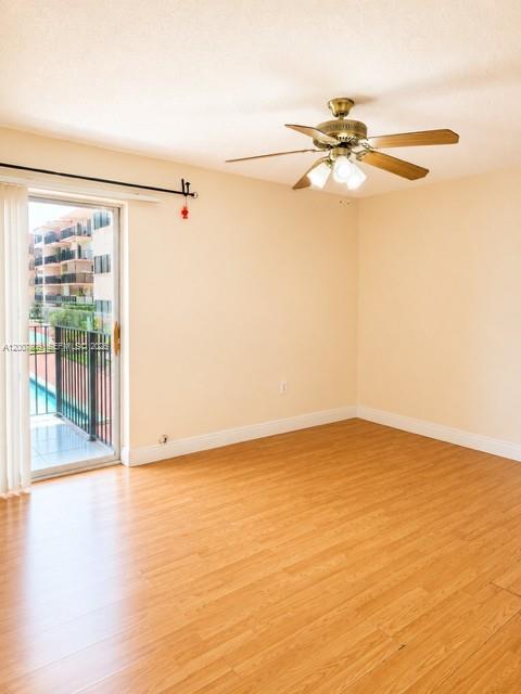 PALM-WEST GARDENS CONDO - Residential