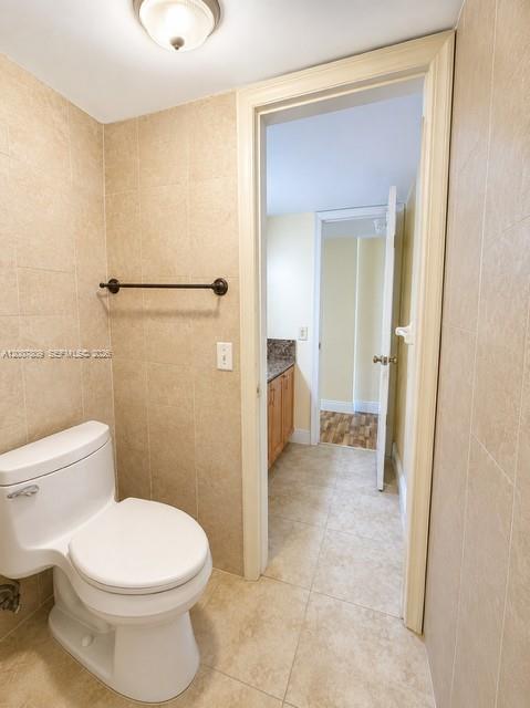 PALM-WEST GARDENS CONDO - Residential